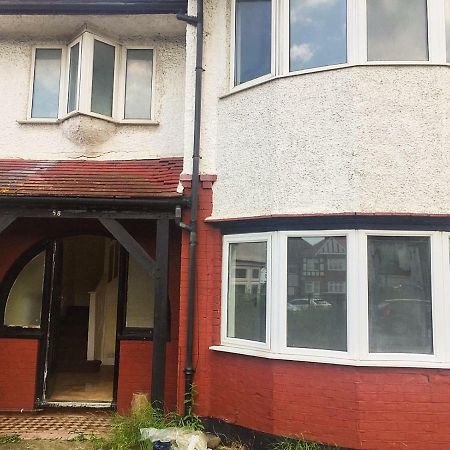 North London Cottage Экстерьер фото