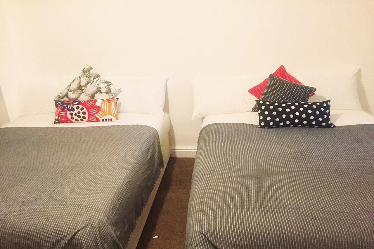 North London Cottage Экстерьер фото