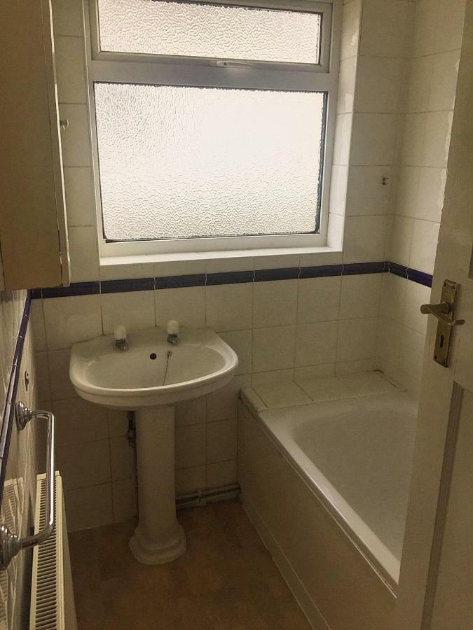 North London Cottage Экстерьер фото