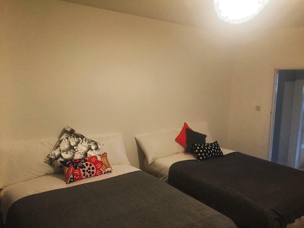 North London Cottage Экстерьер фото