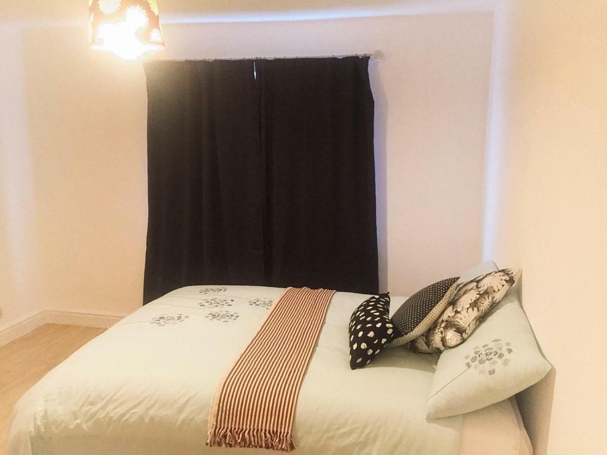 North London Cottage Экстерьер фото